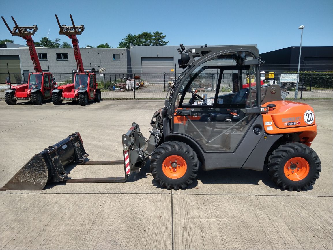 Afbeelding AUSA T144 X4 (729)