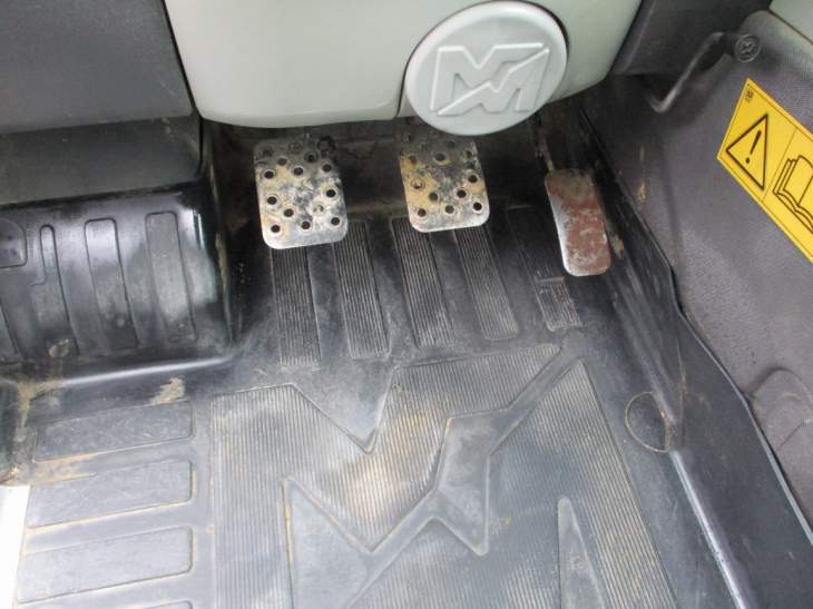 Afbeelding MERLO P40.17 (987)