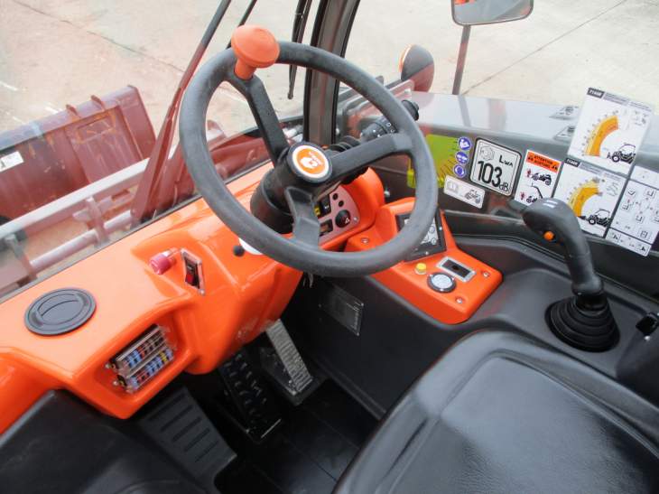 Afbeelding AUSA T144 HX4 (011)