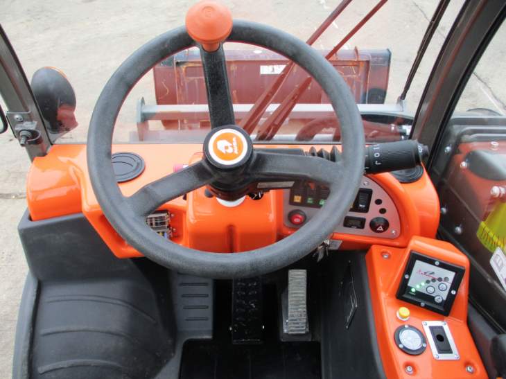 Afbeelding AUSA T144 HX4 (011)