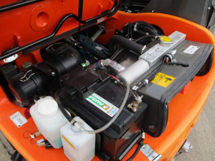 Afbeelding AUSA T144 HX4 (229)