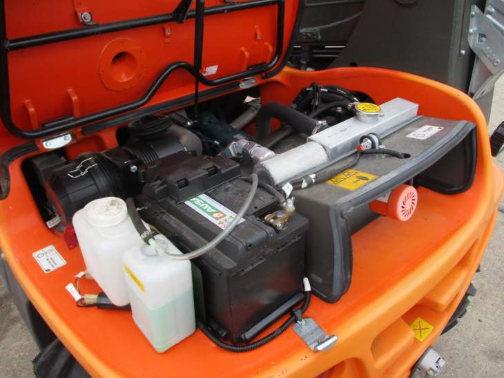 Afbeelding AUSA T144 HX4 (011)