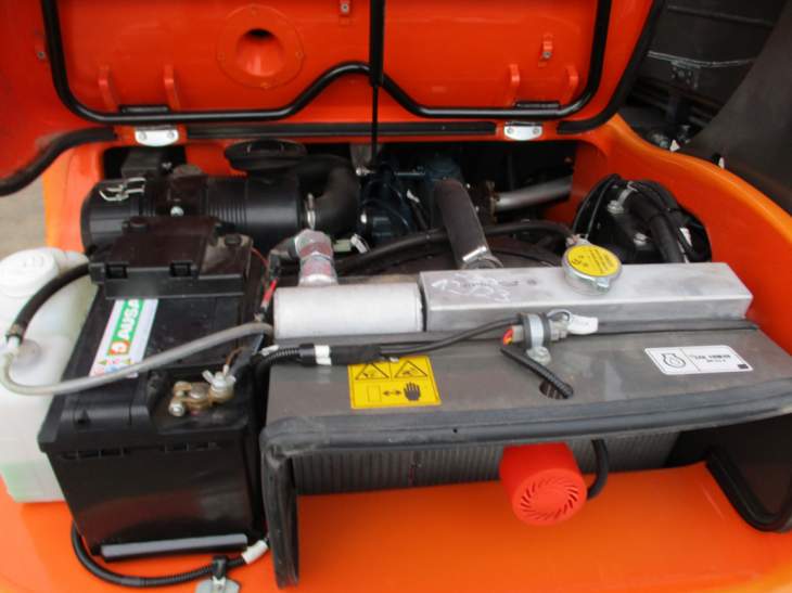 Afbeelding AUSA T144 HX4 (229)