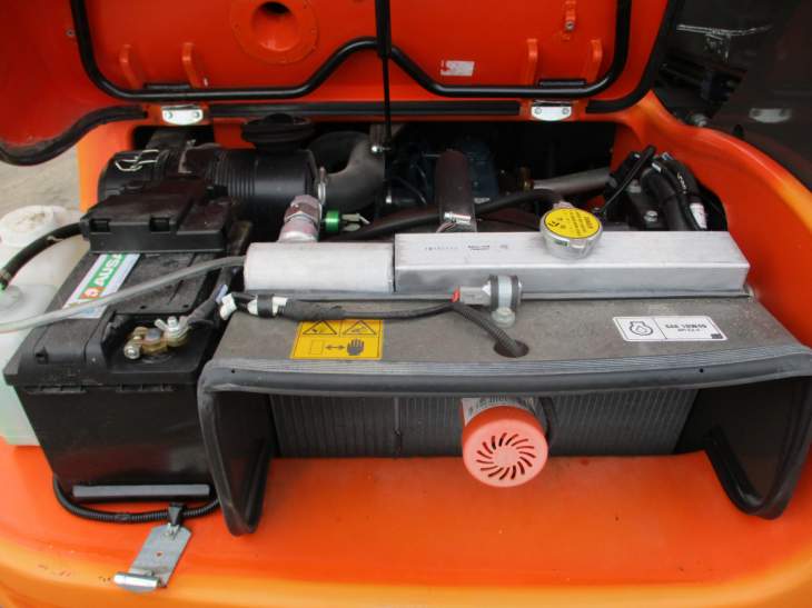 Afbeelding AUSA T144 HX4 (011)