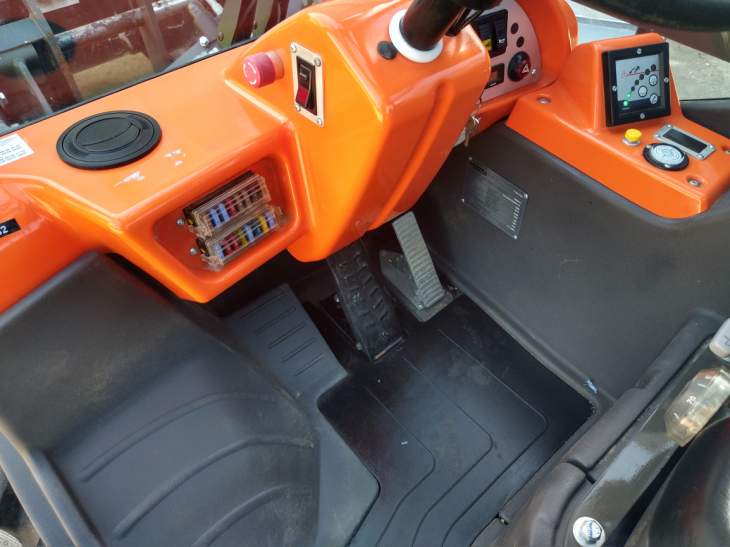 Afbeelding AUSA T144 X4 (715)