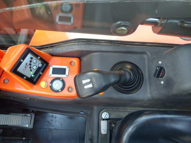 Afbeelding AUSA T144 X4 (715)