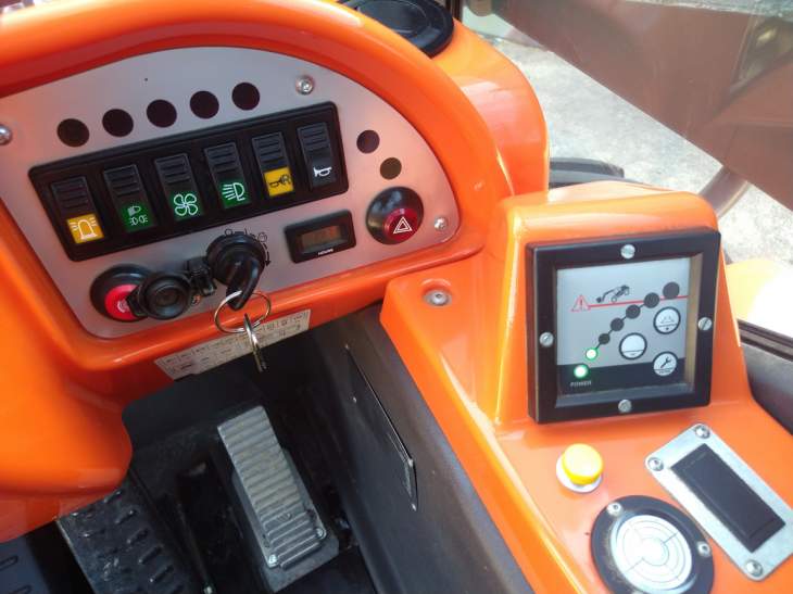 Afbeelding AUSA T144 X4 (715)