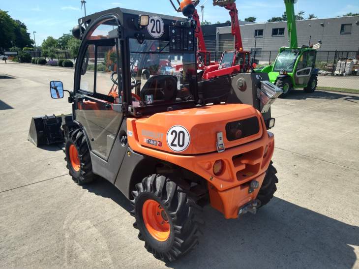 Afbeelding AUSA T144 X4 (715)
