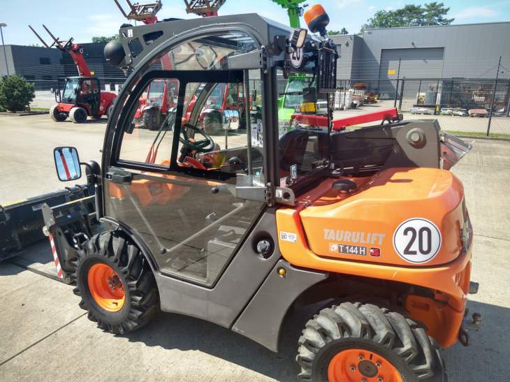 Afbeelding AUSA T144 X4 (715)