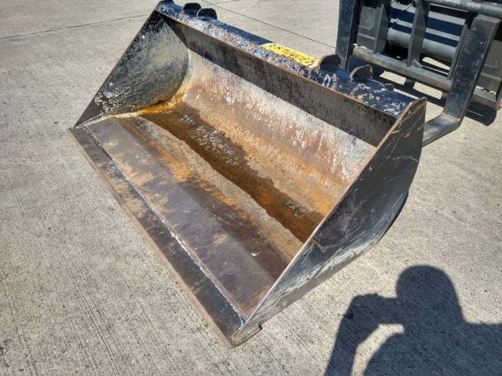 Afbeelding AUSA T144 X4 (715)