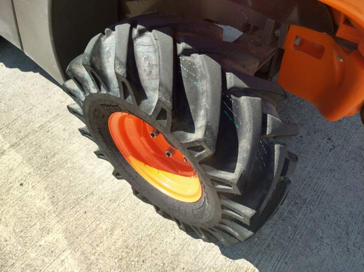 Afbeelding AUSA T144 X4 (715)