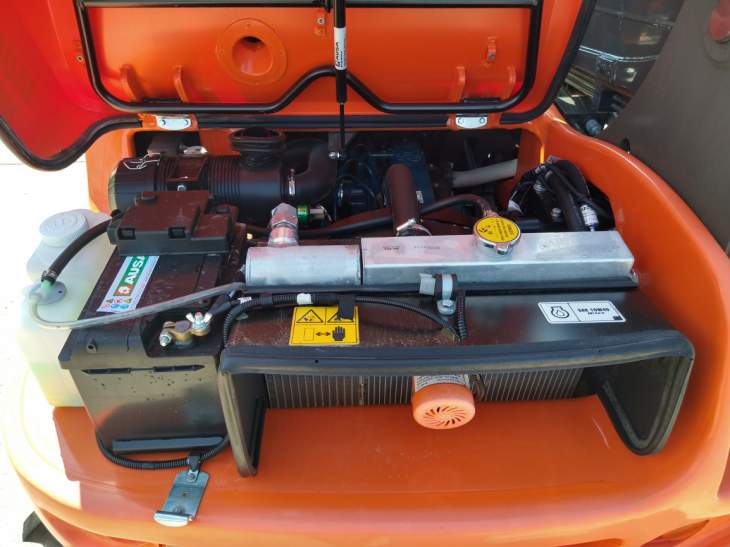 Afbeelding AUSA T144 X4 (715)