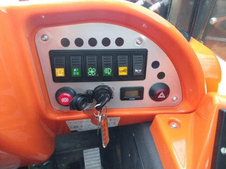 Afbeelding AUSA T144 X4 (730)