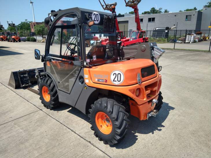 Afbeelding AUSA T144 X4 (729)