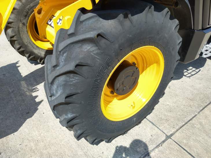 Afbeelding JCB 535-95 (535)