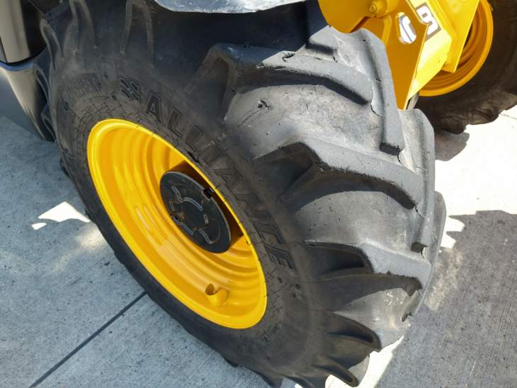 Afbeelding JCB 535-95 (535)