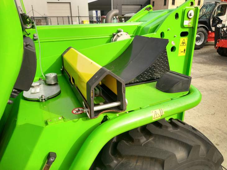 Afbeelding MERLO P38.13 (572)