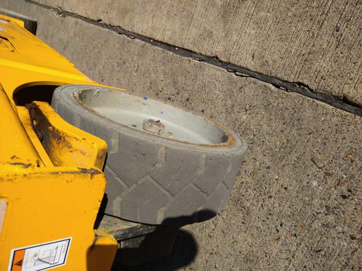 Afbeelding HAULOTTE Compact 8 (740)